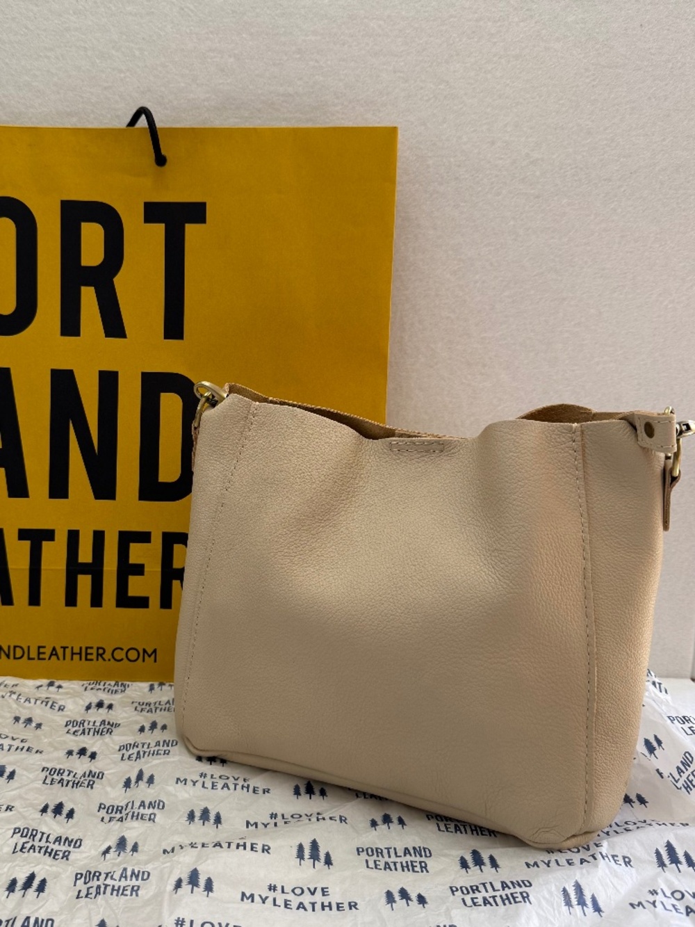 NWT Portland Leather Goods PLG Butterfly Bucket Bag in Pebbled Bone